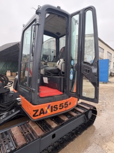Excavadora Hitachi ZX55 de 5.5 Toneladas en Venta, Excavadora Hitachi Usada zx55u zx50, Mini Excavadora Usada para Jardinería con Certificación CE EPA - Product Image 5