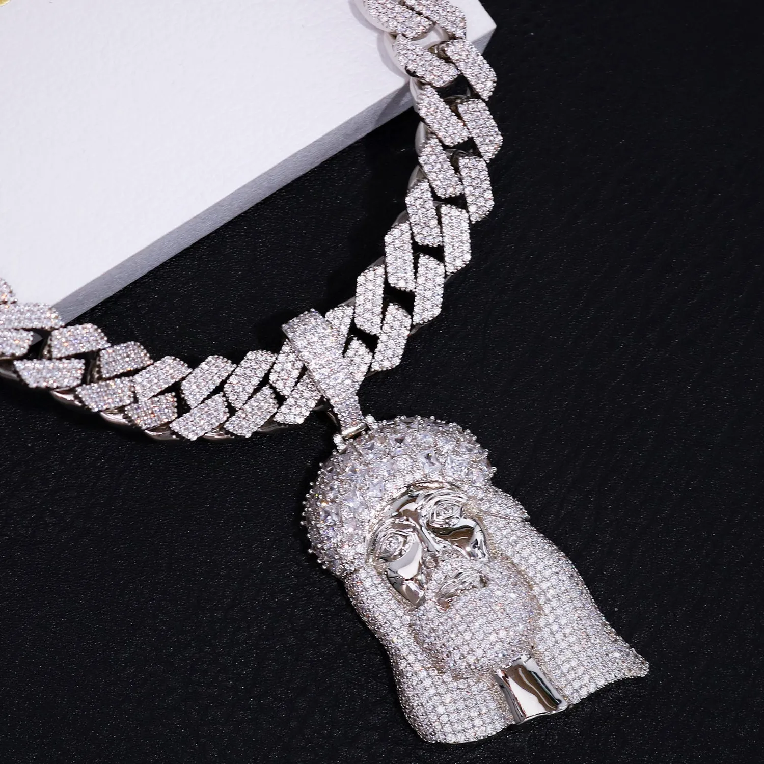 Custom Hiphop Bling Cross Necklace 925 Sterling Silver Gold Plated VVS Moissanite Jesus Pendant