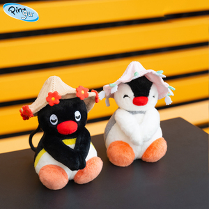 Ensemble de peluches Pingu Family Pingu <span class=keywords><strong>Pinga</strong></span> avec chapeau floral et bouquet, poupée en peluche originale de collection, cadeau, décoration d'intérieur, 12 cm - Product Image 2