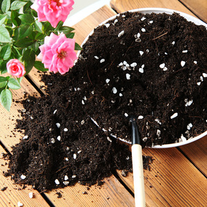 Le Ruiyuan Tierra Nutritiva 8L Para Uso en Jardinería de Plantas de Interior y Exterior - Product Image 3