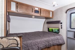 2025 Ecocampor Aluminium Motorhome RV On-Road Slide out Dinette Off-Road Camping Travel Trailer avec Caravan Mover Accessoires - Product Image 4