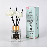 Ensemble diffuseur de parfum 50 ml avec bâtonnets en rotin et fleurs séchées, huile parfumée sans alcool, coffret cadeau, décoration d'intérieur