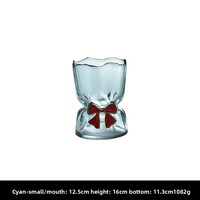 Nouveau vase en verre plissé de style luxe léger haut de gamme avec nœud, pour la maison, la table basse, ou comme récipient hydroponique pour fleurs fraîches