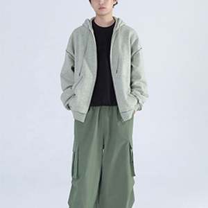 Sweat à capuche zippé 100% coton personnalisé 450 Gsm sweat-shirt en éponge française avec col à capuche à motif solide pour la saison d'hiver - Product Image 3