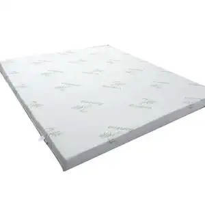 Housse respirante et lavable hypoallergénique en coton doux éponge imperméable contre les insectes de lit protection de matelas en bambou