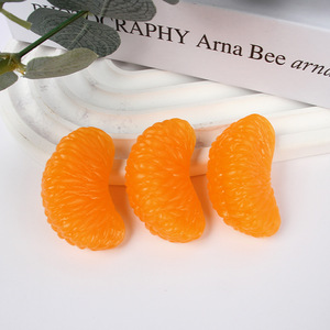 Modelo de fruta simulada con segmentos de naranja, accesorios creativos para llavero de mochila, pequeños regalos, adornos para el mercado nocturno - Product Image 4