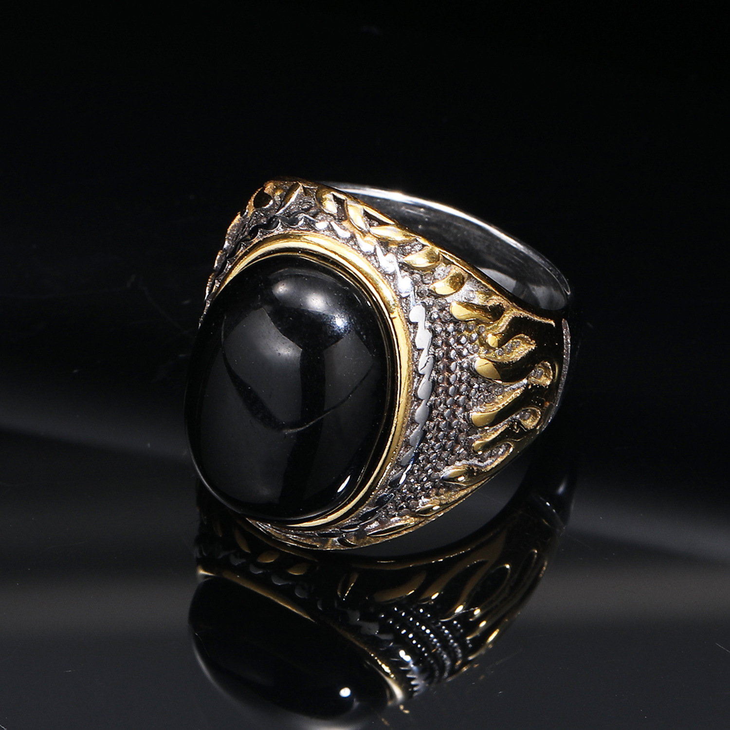 bague en pierre noire