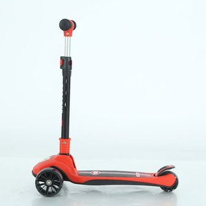 Scooter de <span class=keywords><strong>ski</strong></span> extérieur de haute qualité avec 3 roues en PU pliable Scooter de <span class=keywords><strong>ski</strong></span> pour enfants de 3 à 12 ans Caractéristiques clignotantes - Product Image 3