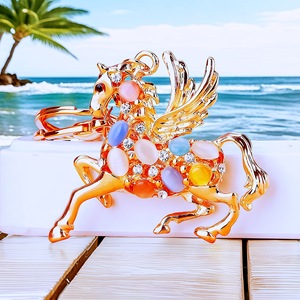 Porte-clés en métal mignon avec motif de cheval du zodiaque, incrusté de cristaux, pour femmes, cadeau d'affaires - Product Image 6