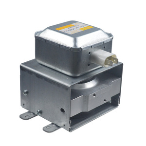 Composant micro-ondes industriel refroidi par eau Witt Magnetron 2M463G 1500W - Product Image 1