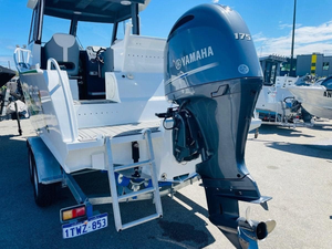 Barco de Aluminio Sea King para Aguas Agitadas, Embarcación de 21 pies, Yate Blanco, Embarcación para Deportes Acuáticos, Cabina Abierta con Precio Económico - Product Image 4