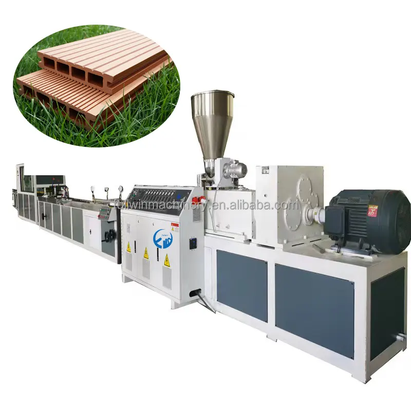Hot sale WPC/PE wood plastic decking board/fence machine outdoor flooring board pedal production line