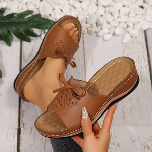Sandales compensées d'été à bout ouvert pour femmes, chaussures décontractées grande taille à talon épais <span class=keywords><strong>en</strong></span> PU et semelle <span class=keywords><strong>en</strong></span> caoutchouc - Product Image 4