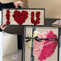 Boîte Cadeau Rectangulaire en Acrylique Haut de Gamme Portable pour la Saint-Valentin, Idéale pour une Déclaration d'Amour Surprise, Composition Florale Éternelle, Yiwu Chine