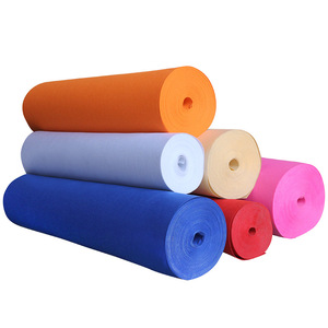 Feuilles de <span class=keywords><strong>feutre</strong></span> aiguilleté non tissé 100% polyester, épaisseurs 1mm, 2mm, 3mm, couleurs assorties, rouleau de tissu doux - Product Image 1