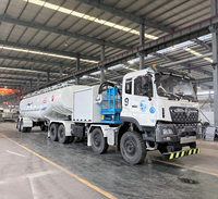 Camion de ravitaillement en carburant pour avions de 45 m³, semi-remorque de ravitaillement aérien avec plateforme de levage hydraulique