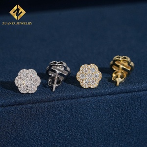 Boucles d'oreilles clous en argent 925 avec moissanite, motif grappe de fleurs entièrement pavée de diamants, fermoir à vis, pour femme, prix de gros - Product Image 4