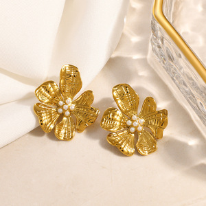 Flower <b>Stud</b> Earrings 18k Gold Plated <b>Titanium</b> Steel Party Jewelry - Product Image 2