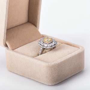 Bague en diamant de laboratoire Bague en diamant VVS Fat square IGI GIA Yellow pink 2-carat Main Stone Radine Yellow Diamond Gemstone Ring - Product Image 6