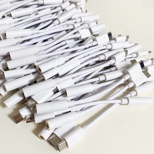 <span class=keywords><strong>Cable</strong></span> Adaptador de <span class=keywords><strong>Audio</strong></span> Tipo C a Conector Hembra de 3.5 mm para Teléfonos Móviles Tipo C - Product Image 1