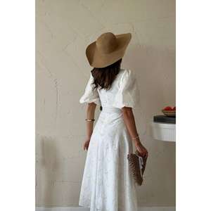 Vestido Casual de Fiesta Tejido Transpirable con Cuello Redondo y Cintura Natural, Línea A, Bordado en Color Blanco Hueso, Venta al por Mayor - Product Image 1