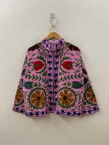 Chaqueta de terciopelo rosa Suzani bordada a mano, estilo bomber con cuello, abrigo moderno estilo hippie de los años 70, regalo para ella, India - Product Image 6
