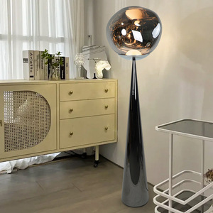 Lámpara <span class=keywords><strong>de</strong></span> <span class=keywords><strong>Pie</strong></span> Tom Dixon Lava, Lámpara LED <span class=keywords><strong>de</strong></span> Hierro con Altura Ajustable, Diseño Minimalista para Sala <span class=keywords><strong>de</strong></span> Estar, Sofá y Estudio - Product Image 3