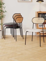 Chaise de salle à manger en velours style ferme moderne avec structure en fer empilable sans accoudoirs - Meubles pour salon et salle à manger