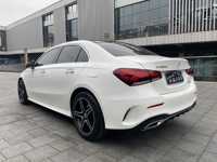 Mercedes-Benz A200L 1.3T berline compacte d'occasion 2020, Turbo 7DCT FWD automatique, toit ouvrant panoramique, édition sport fashion