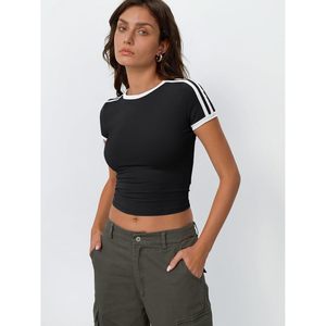 Hauts courts à la mode Y2K pour femmes t-shirts de base d'été de la reine avec des manches courtes mignonnes pour sortir ou faire du yoga - Product Image 1