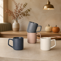 SWT ajoute une touche raffinée de style café européen aux rituels du café d'automne, aux cuisines élégantes et aux cadeaux saisonniers en Europe et en Amérique.