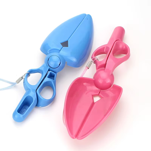 Mini pelle à déjections pour animaux de compagnie, pelle à ciseaux portable, collecteur de crottes de chien en plastique bleu rose, non applicable pour une utilisation en extérieur - Product Image 1