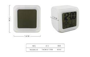 <span class=keywords><strong>Reloj</strong></span> Despertador Digital con Cambio <span class=keywords><strong>de</strong></span> Color LED y Radio, con Impresión por Sublimación en Cuatro Lados, para Estudiantes, Oficina y Sala <span class=keywords><strong>de</strong></span> Estar - Product Image 2