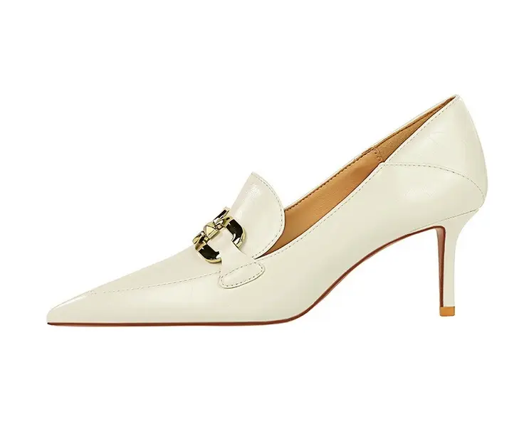 DLR322 nuovo Design scarpe a punta da donna con logo personalizzato da ufficio pump da sposa cintura in metallo di lusso con catena tacchi a spillo