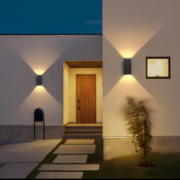 Applique murale LED verticale rectangulaire en aluminium IP65 étanche, noir mat et blanc, pour extérieur, vente en gros en ligne