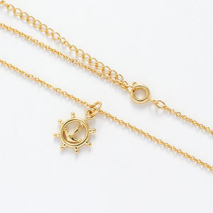 Collier pendentif en forme de cœur et de papillon en acier inoxydable doré tendance et très vendu pour femmes, bijoux anti-ternissement - Product Image 5