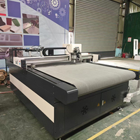 Máquina de Corte Digital de Cama Plana con Cuchilla Tangencial Controlada por Computadora de Alta Velocidad