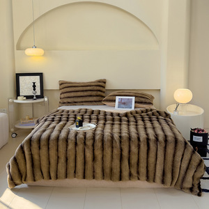 Ensembles de couettes d'hiver en fourrure de <span class=keywords><strong>lapin</strong></span> rayée de couleur unie de luxe en gros - Product Image 4