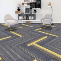 Günstige Büro-PP Feuerfeste Gestreifte Teppichfliesen 50x50 Jacquard Moderne Kommerzielle Quadratische Bodenbeläge für Zuhause Hotel Verkauf