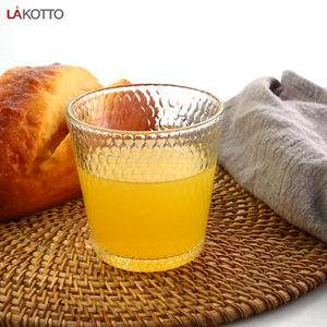 Gelas Bundar Gelas Bir Tebal Permukaan Sarang Lebah Gelas Kaca <span class=keywords><strong>Vodka</strong></span> Es untuk Pertandingan Sepak Bola Klub - Product Image 4