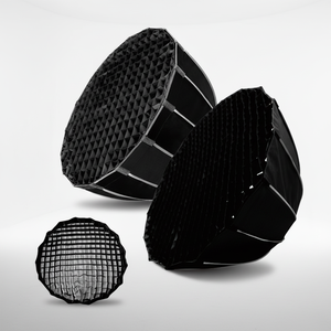 Difusor de luz tipo Beauty Dish plateado plegable de 60 cm con montura Bowens, de fácil montaje y desmontaje rápido. - Product Image 1