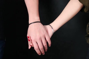<span class=keywords><strong>Bracelet</strong></span> Usine Place Gravé Coordonnées Réversible Emplacement Longitude Latitude <span class=keywords><strong>Bracelet</strong></span> Double Deux Côtés <span class=keywords><strong>Gravure</strong></span> Manchette - Product Image 6