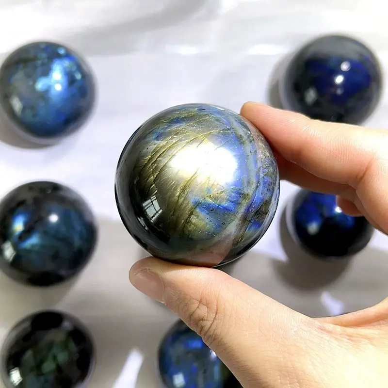 Di alta qualità artigianato di cristallo naturale lucido Labradorite palla 1-colore stampato tema d'amore per la decorazione della casa