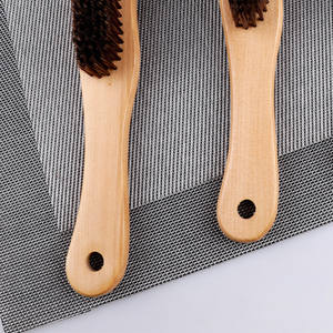 Brosse de nettoyage multifonction, outil de nettoyage de vêtements en bois massif, brosse pour chapeaux, canapé-lit, anti-poussière, vente en gros - Product Image 2