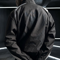 Veste en nylon respirante à fermeture éclair pour hommes, avec logo personnalisé, style moto, patchwork, découpe laser, bande réfléchissante, séchage rapide, pour activités de plein air