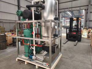 Machine à glaçons industrielle compacte ROBIN à refroidissement par eau, contrôlée par PLC, avec moteur, capacité de 5 à 10 tonnes par jour - Product Image 1