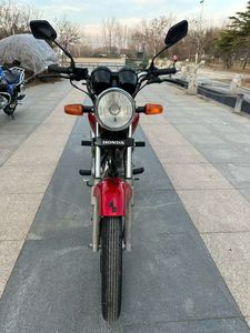 Moto Honda 125cc Usata: Potenza Agile e Capacità di Guida Urbana - Product Image 2