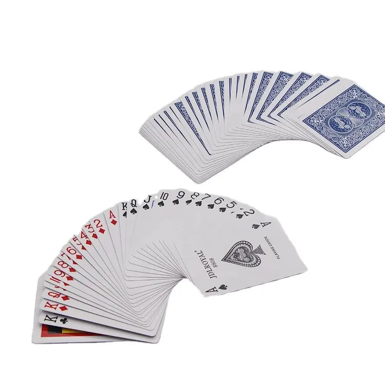 사용자 정의 포커 카드 저렴한 가격 핫 세일 만화 디자인 인쇄 판매 레드 블루 새로운 종이 카드 놀이