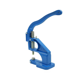 Nueva Máquina <span class=keywords><strong>Remachadora</strong></span> <span class=keywords><strong>Manual</strong></span> de Aluminio Versátil Sixfar con 2 Moldes de 6-12 mm para Botones de Cordones y Restaurantes - Product Image 3