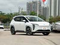 Подержанный электромобиль Guangqi Aion Y 2023 года, запас хода 430 км, левый руль, панорамный люк